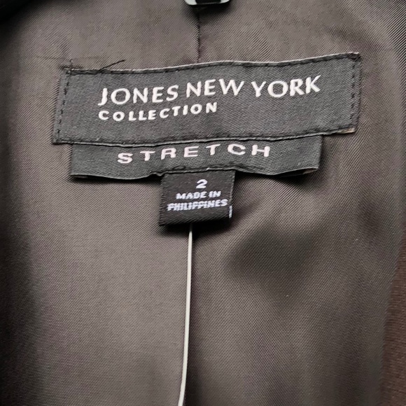 NWT. Jones New York Collection Stretch Blazer/ Suit Jacket. Size 2 - Picture 6 of 16